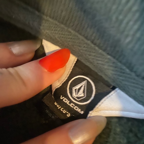 Volcom sweater. - Picture 3 of 4